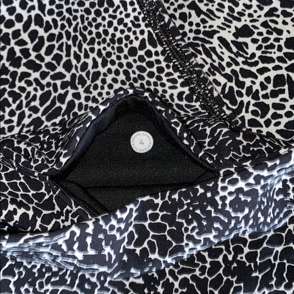 Lululemon Wunder Under High-Rise Tight *28” Block - Picture 5 of 5